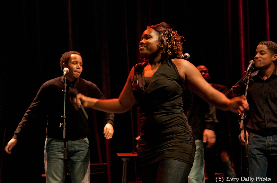 Evry Daily Photo - Telethon Evry 2010 - Concert Evry University Gospel - large - 5243950258.jpg